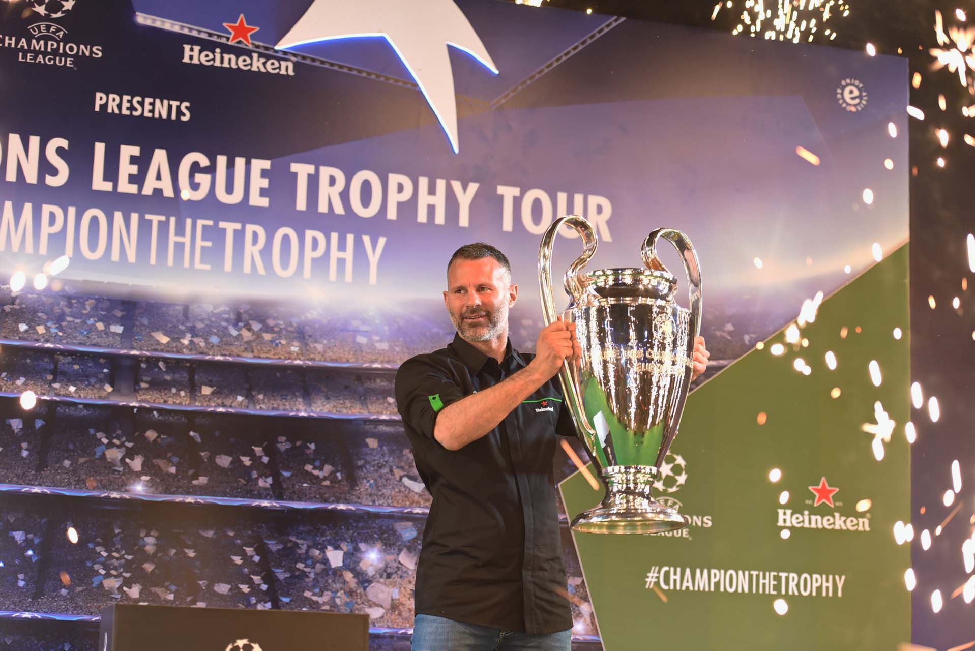 Heineken UCL - Champion The Trophy ft Ryan Giggs